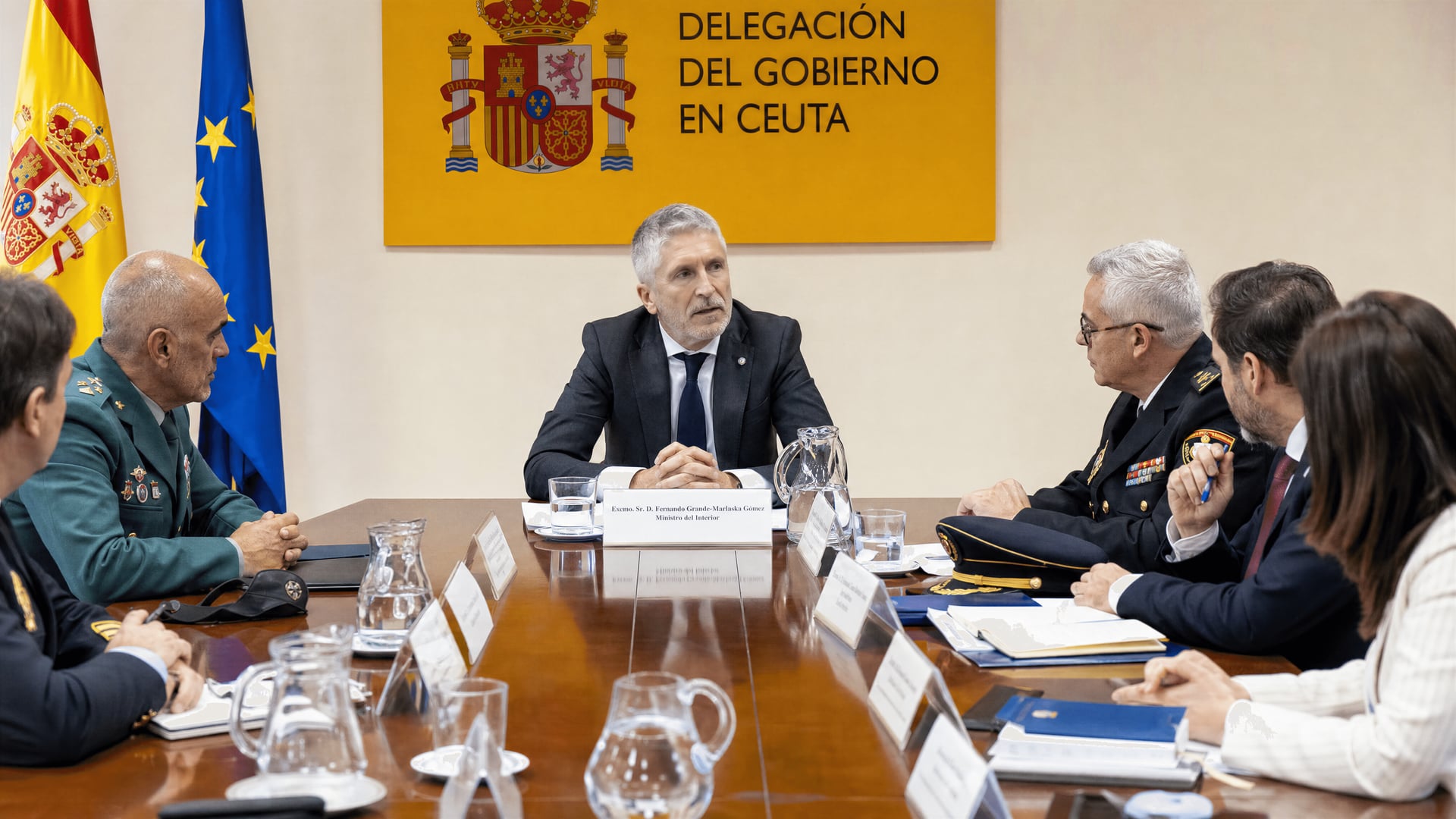Fernando Grande-Marlaska meeting Ceuta officials and security commanders during the migration response